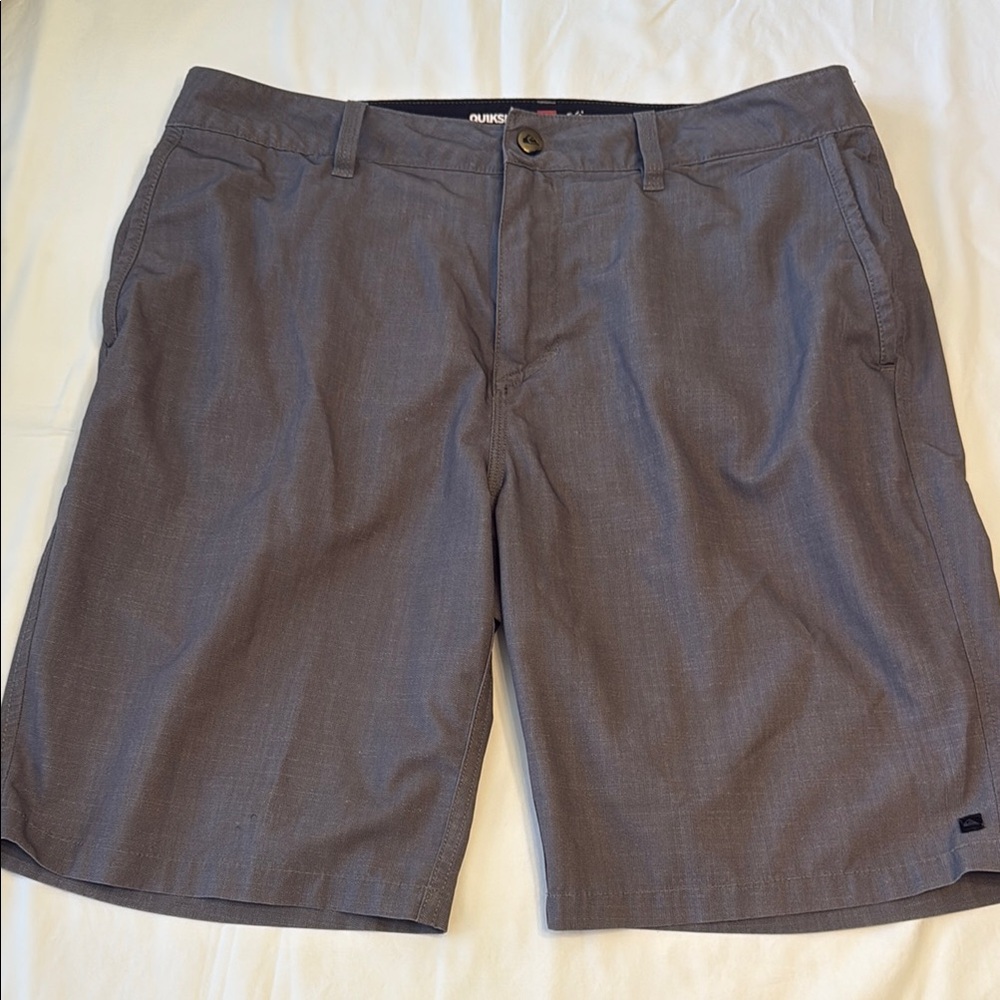 Quicksilver Gray Flat Front Shorts Lightweight Casual